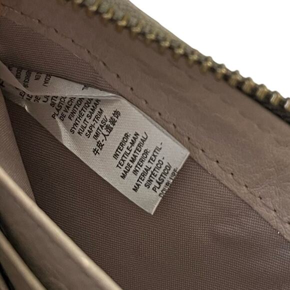 Fossil 100% Leather Zip Around Large Accordion Wallet Wristlet in Light Gray - Picture 8 of 11